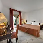 Hotel Grand In 4*