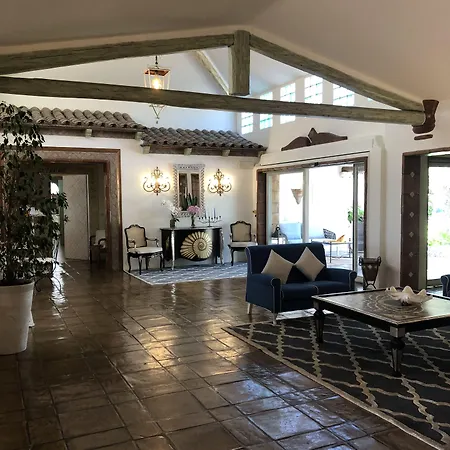 Grand In Порто-Черво