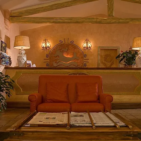 Grand In Hotel