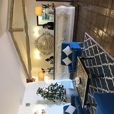 Ξενοδοχείο Grand In 4*
