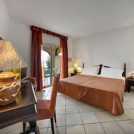 Szálloda Grand In 4*