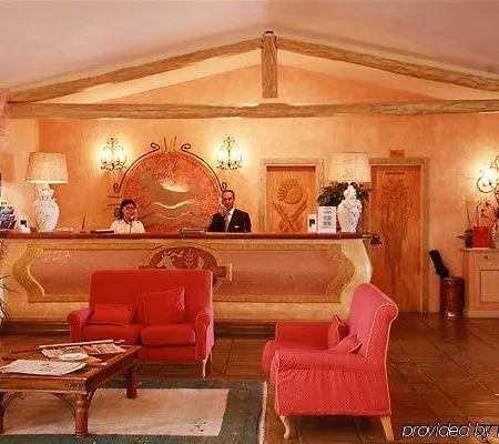 Отель Grand In