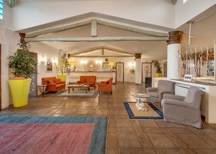 Отель Grand In 4*