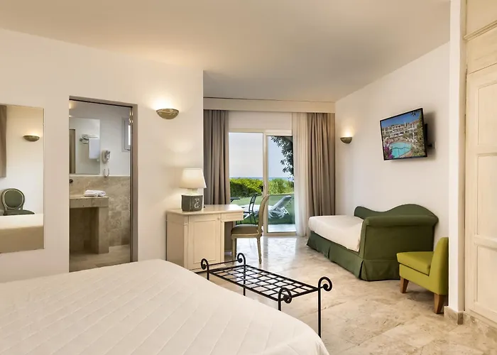 Grand In 4* Porto Cervo