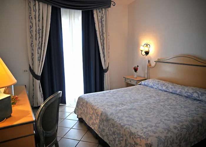 Szálloda Grand In 4*