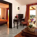 Grand In Ξενοδοχείο 4*